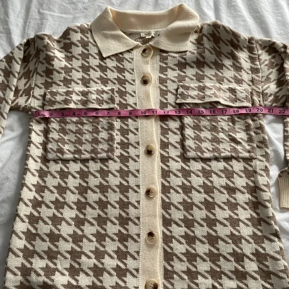 Debut houndstooth shacket/jacket. Small. Oversized. Soft. Button-up. (NWT) - Picture 13 of 16